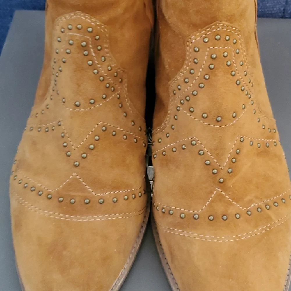 Booties - Picture 5 of 6